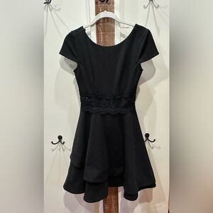 Elegant Black Lace Trim Dress for Juniors